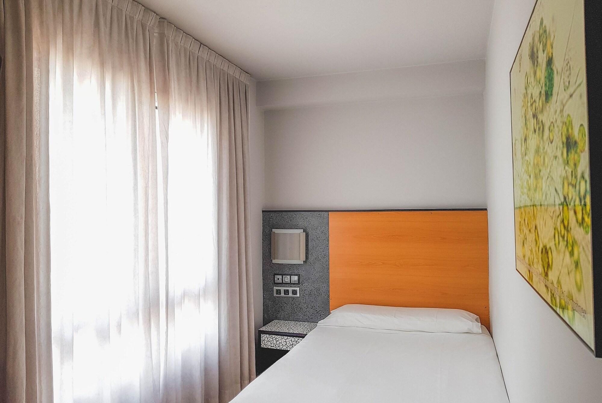 Hotel Faranda Pathos Gijon, Ascend Hotel Collection Extérieur photo